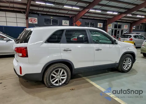 2014 Kia Sorento Lx z USA, uszkodzony, nr VIN 5XYKTCA63EG470612